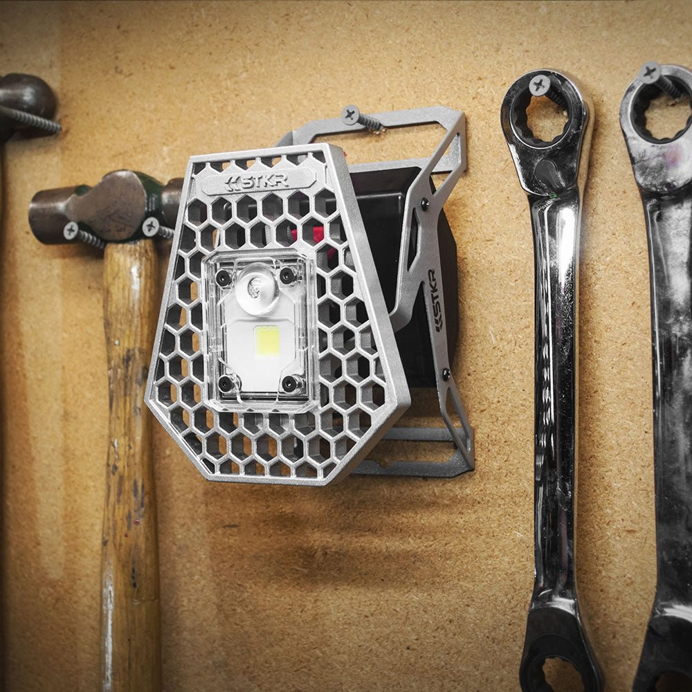 The Adjustable 1,200 Lumen Cordless LED Floodlight - Kyrafy