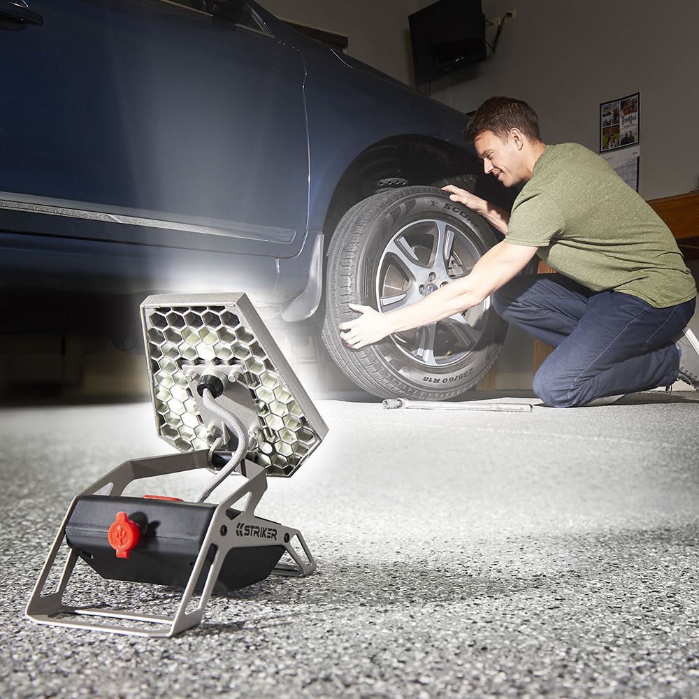 The Adjustable 1,200 Lumen Cordless LED Floodlight - Kyrafy